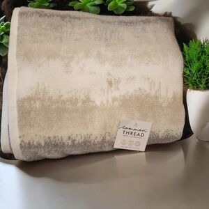 Common Thread Beige One Bath Towel GrayTan